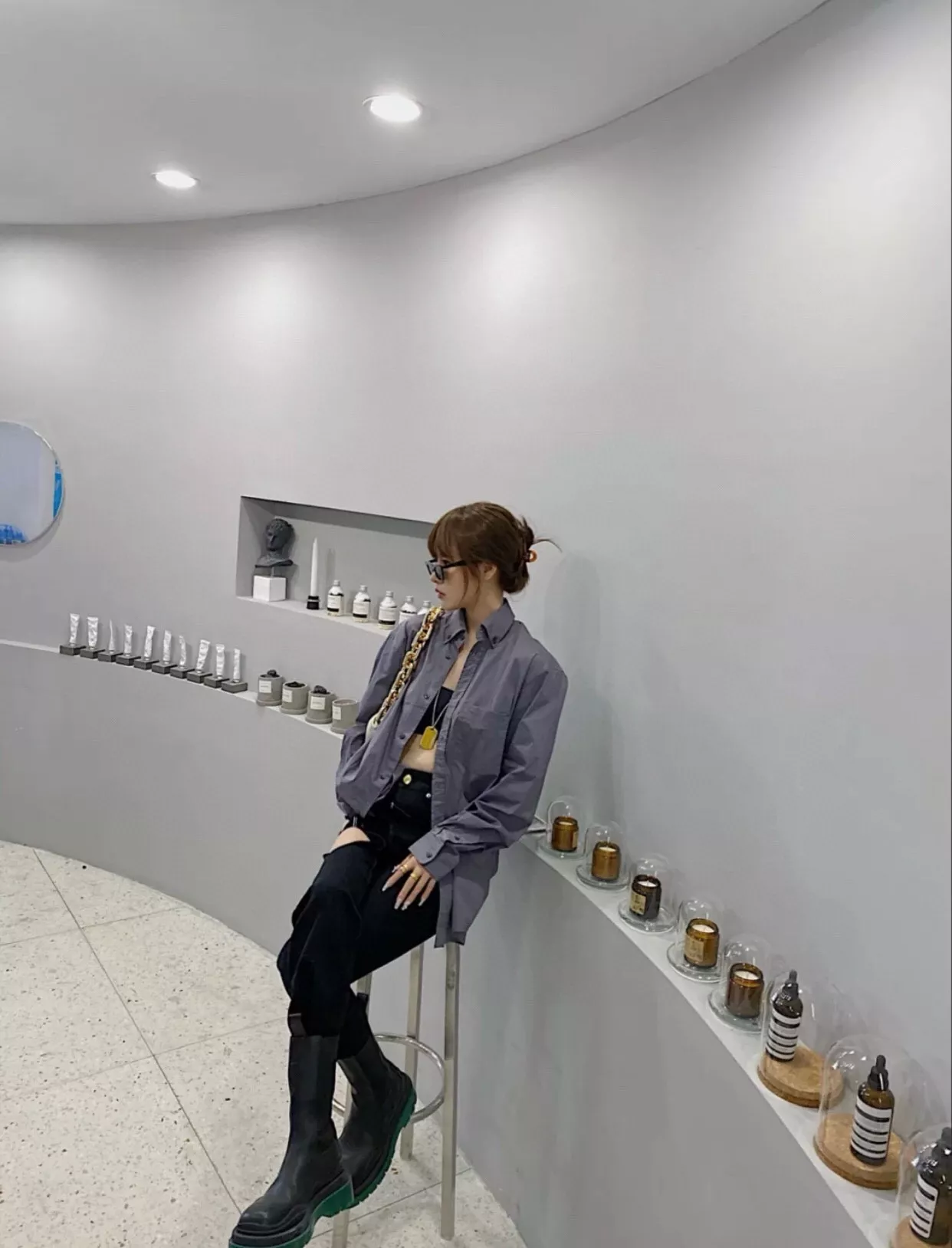 발렌시아가 후면 로고 프린트 긴소매 셔츠 상세 이미지 14