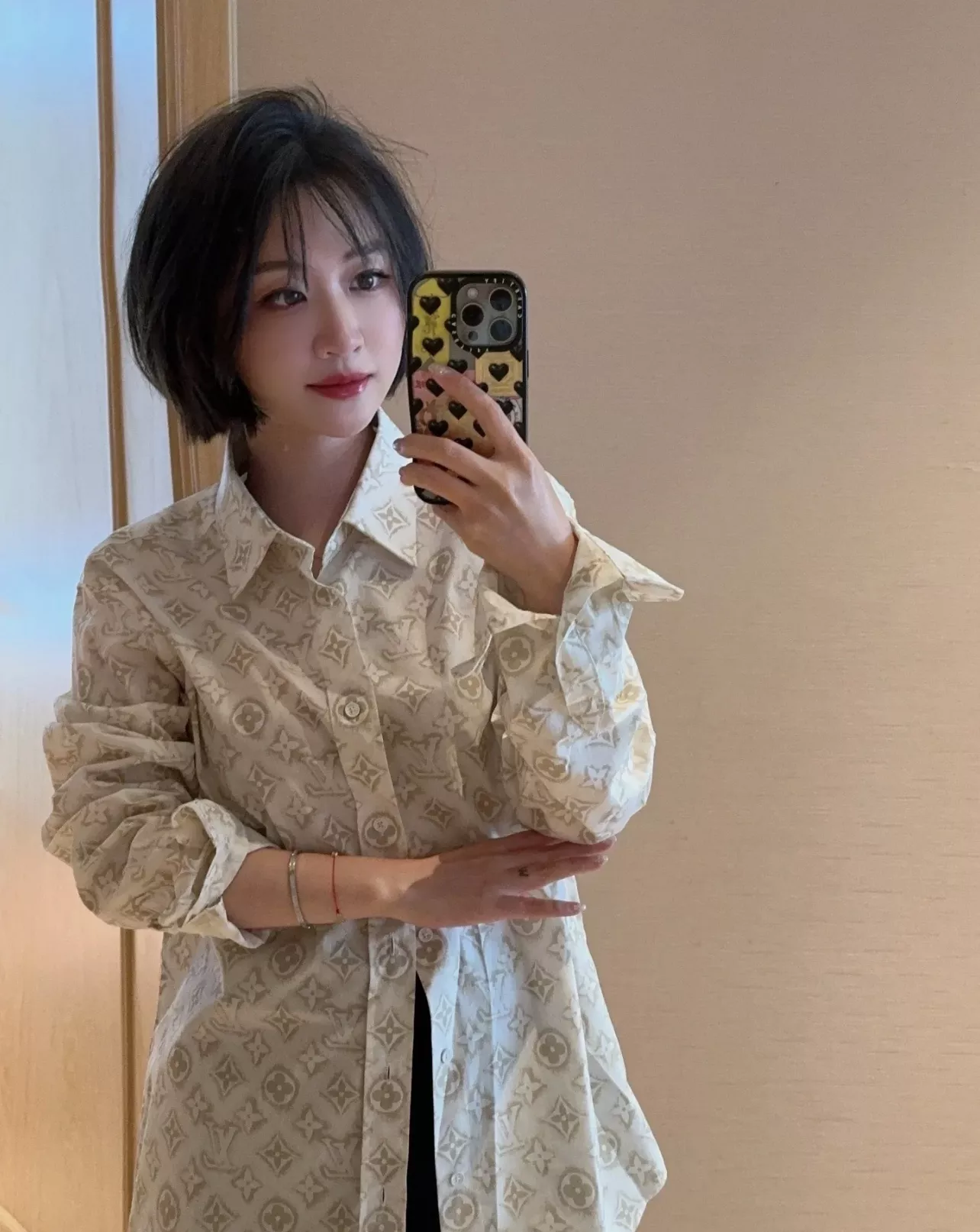 루이비통 사구 모노그램 프린트 셔츠 상세 이미지 10