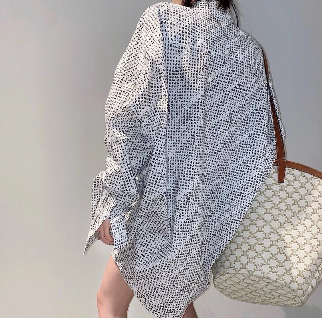 발렌시아가 아카이브 레터 프린트 오버핏 셔츠 상세 이미지 14