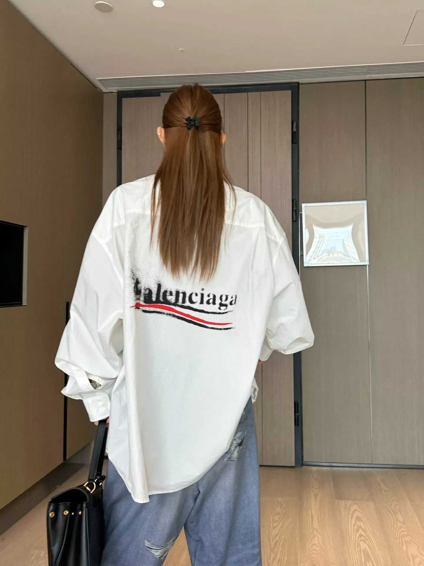 발렌시아가 블러 콜라 프린트 셔츠 상세 이미지 10