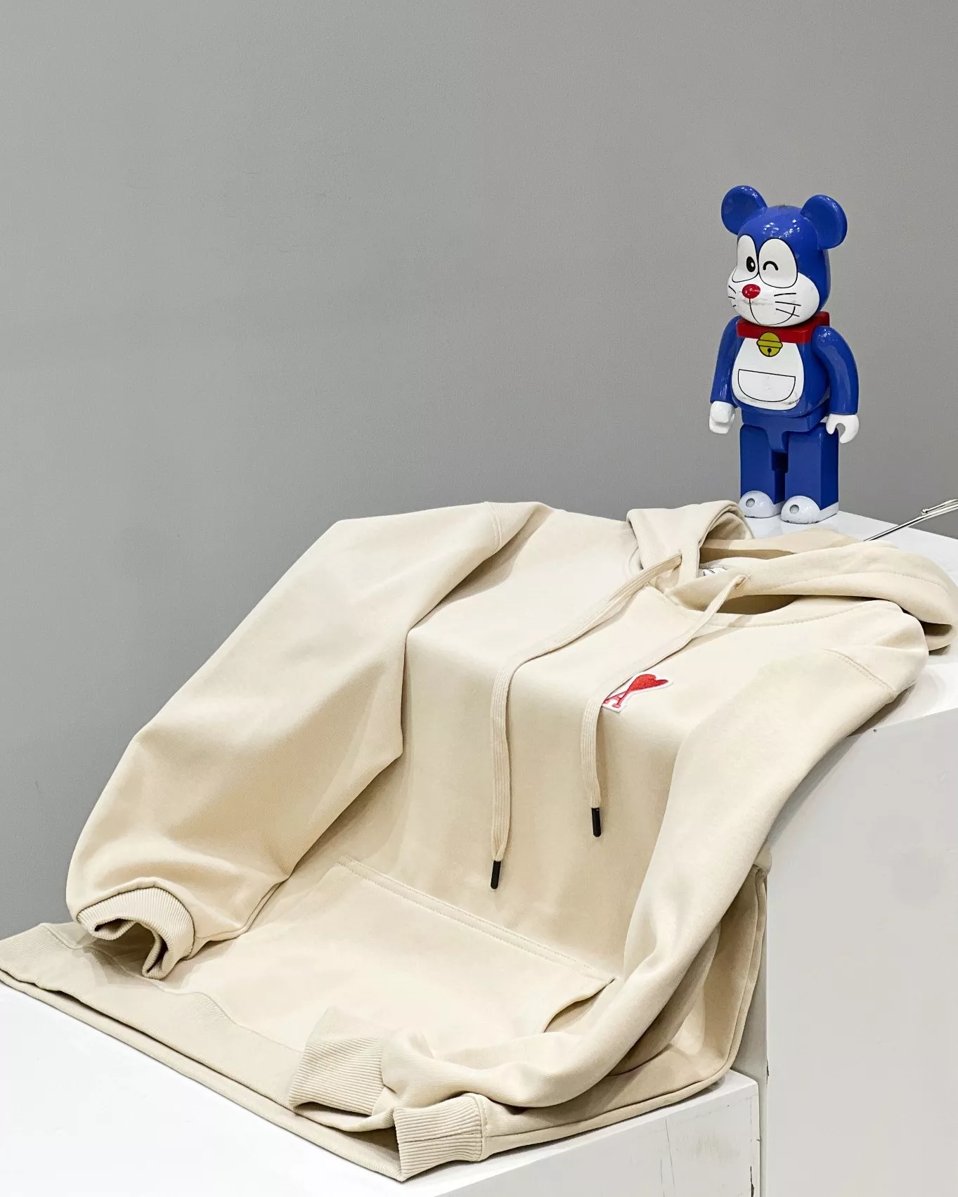 아미 하트 자수 후드 스웨트셔츠 상세 이미지 15