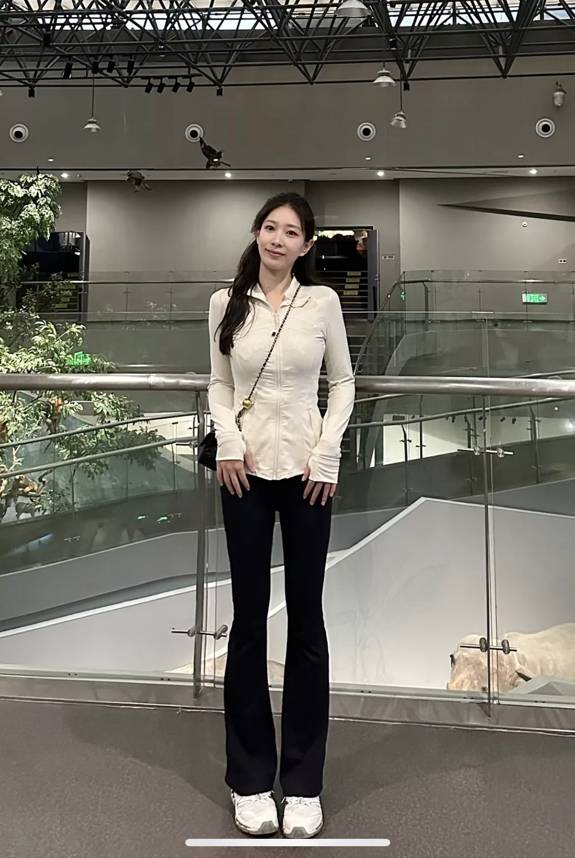 룰루레몬 여성 슬림핏 스포츠 재킷 상세 이미지 17