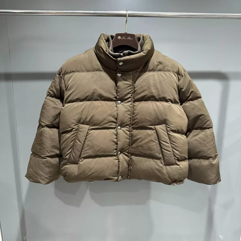 로로피아나 실크 퀼팅 하이넥 패딩 재킷