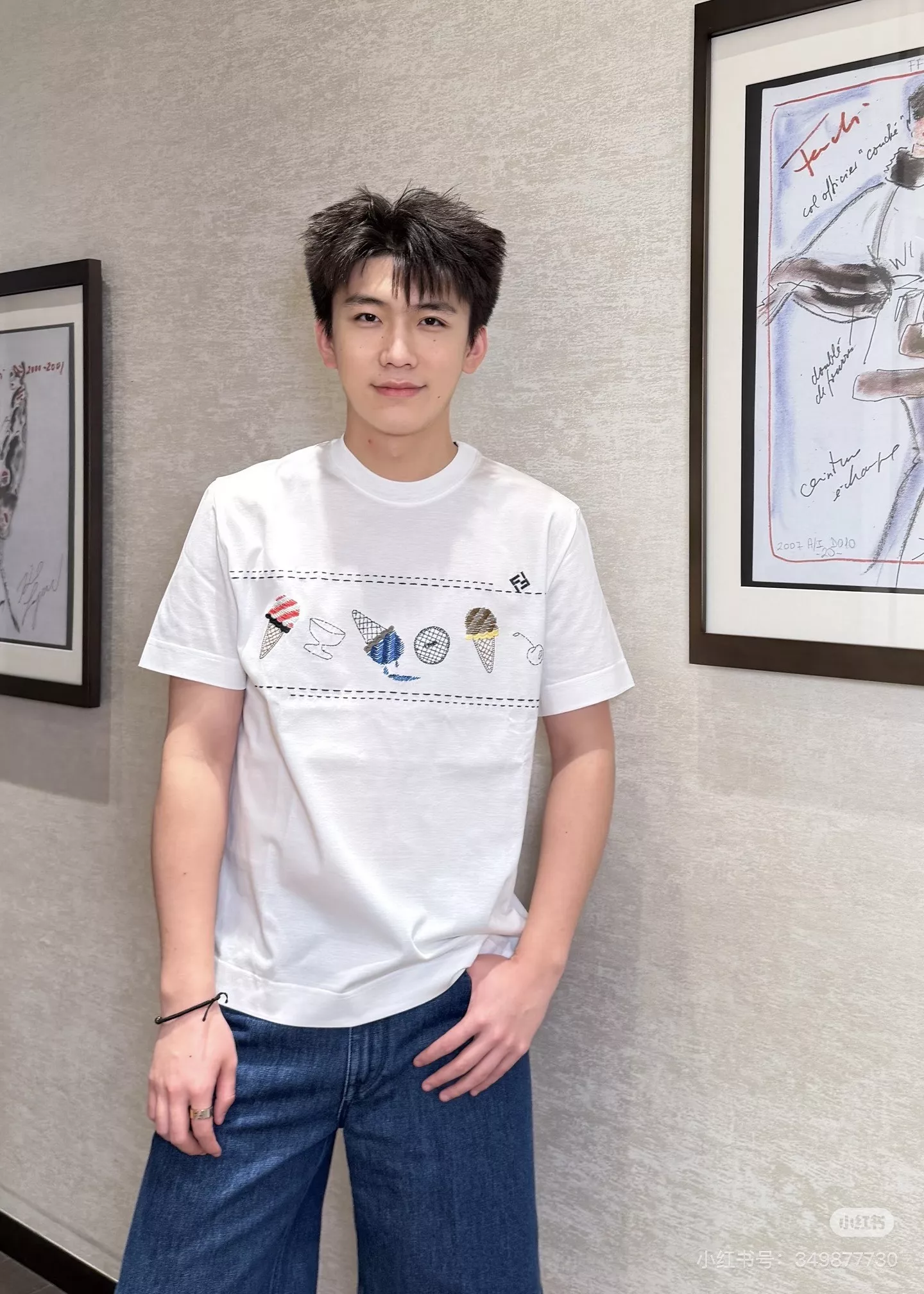 펜디 아이스크림 자수 포인트 라운드 티셔츠 상세 이미지 14