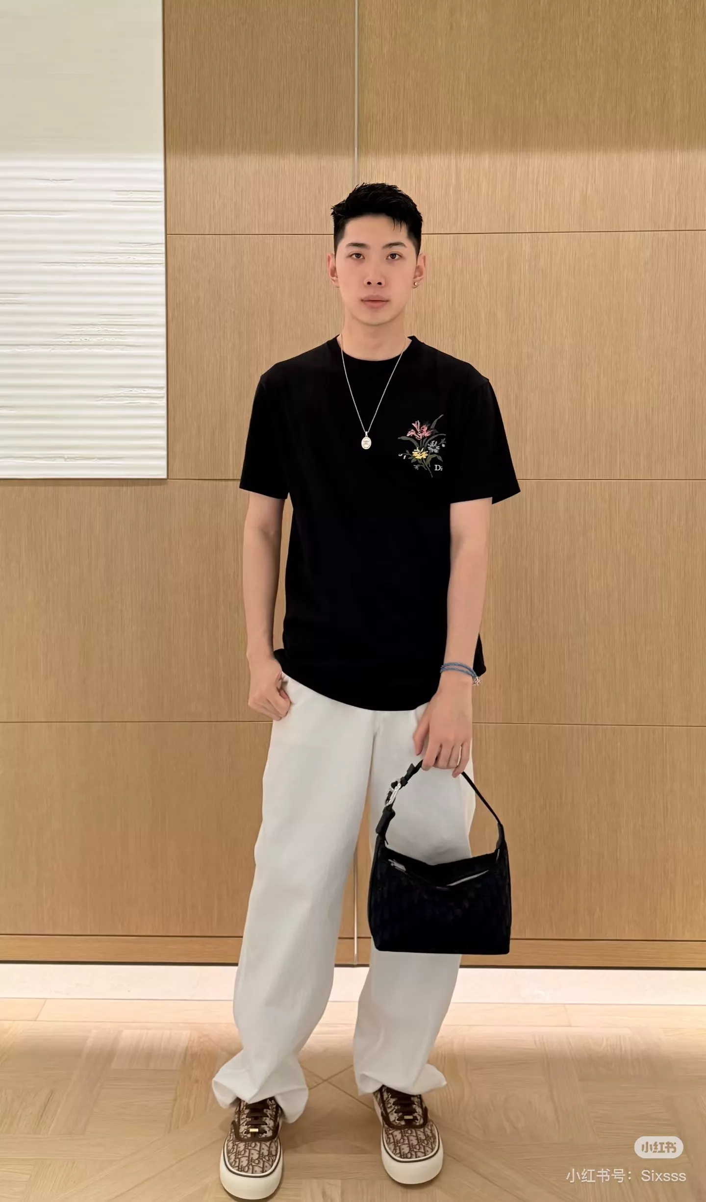 디올 시크릿 가든 그래픽 코튼 티셔츠 상세 이미지 16