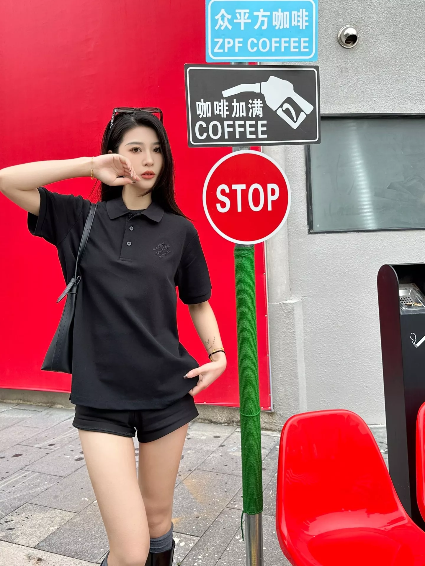루이비통 자수 시그니처 폴로 반소매 상세 이미지 19