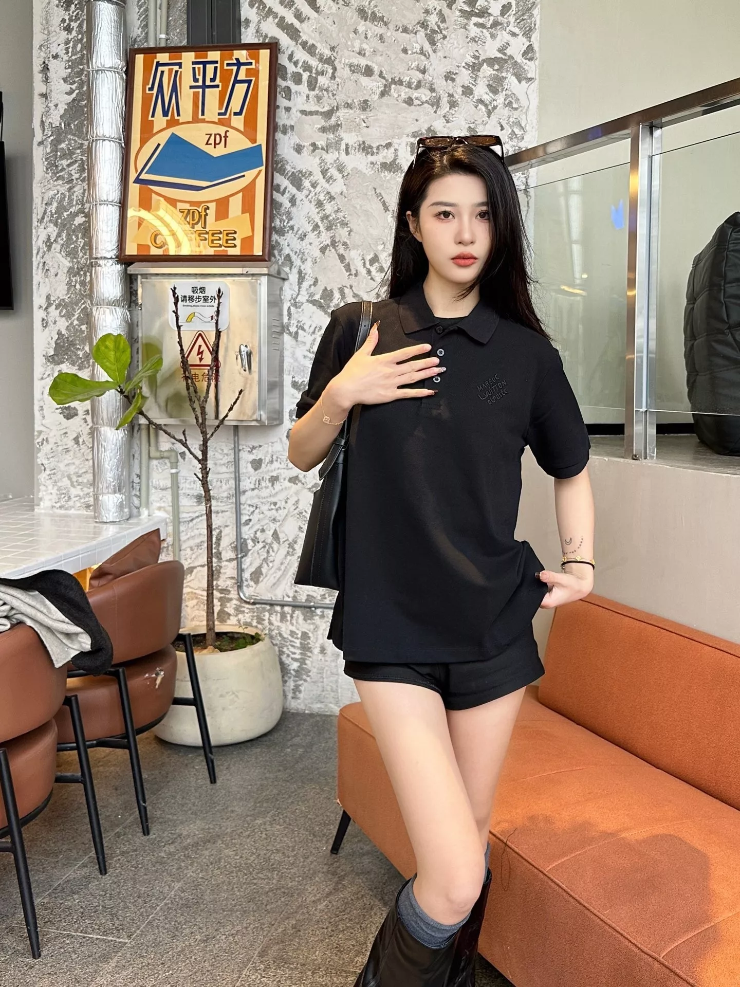 루이비통 자수 시그니처 폴로 반소매 상세 이미지 15