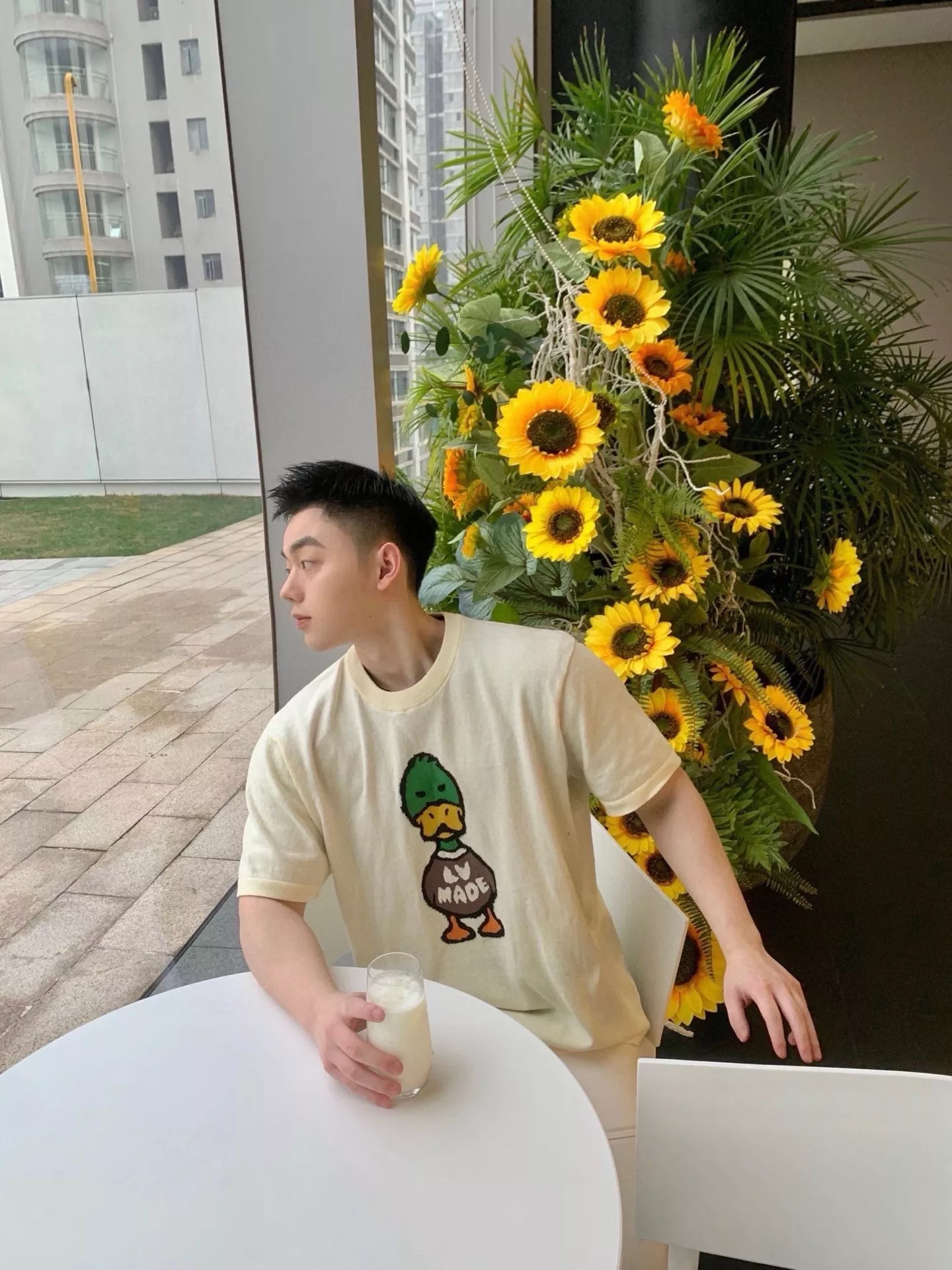 루이비통 니고 콜라보 덕 자카드 반소매 니트 상세 이미지 13