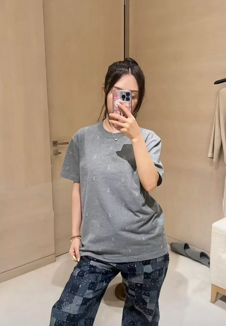 루이비통 올오버 자카드 반팔 니트 상세 이미지 17