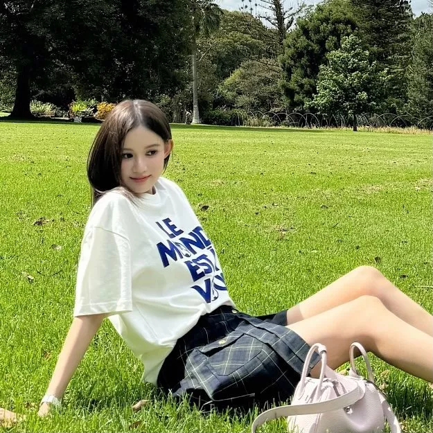 루이비통 지구 레터링 플록 반팔 상세 이미지 14
