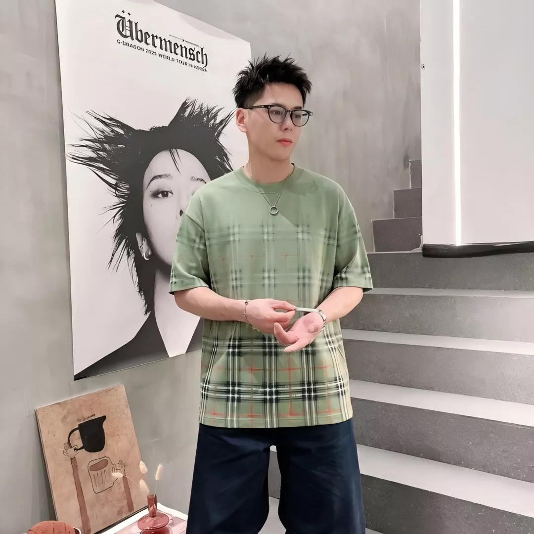 버버리 그라데이션 블러 체크 프린트 반소매 상세 이미지 15