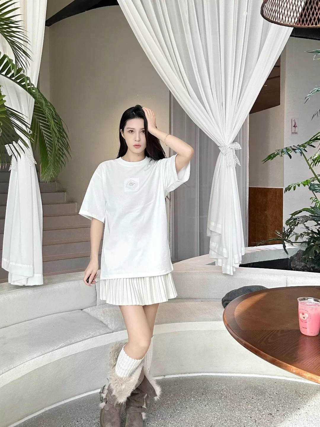 버버리 TB 격자 레터 엠보 반소매 티셔츠 상세 이미지 16