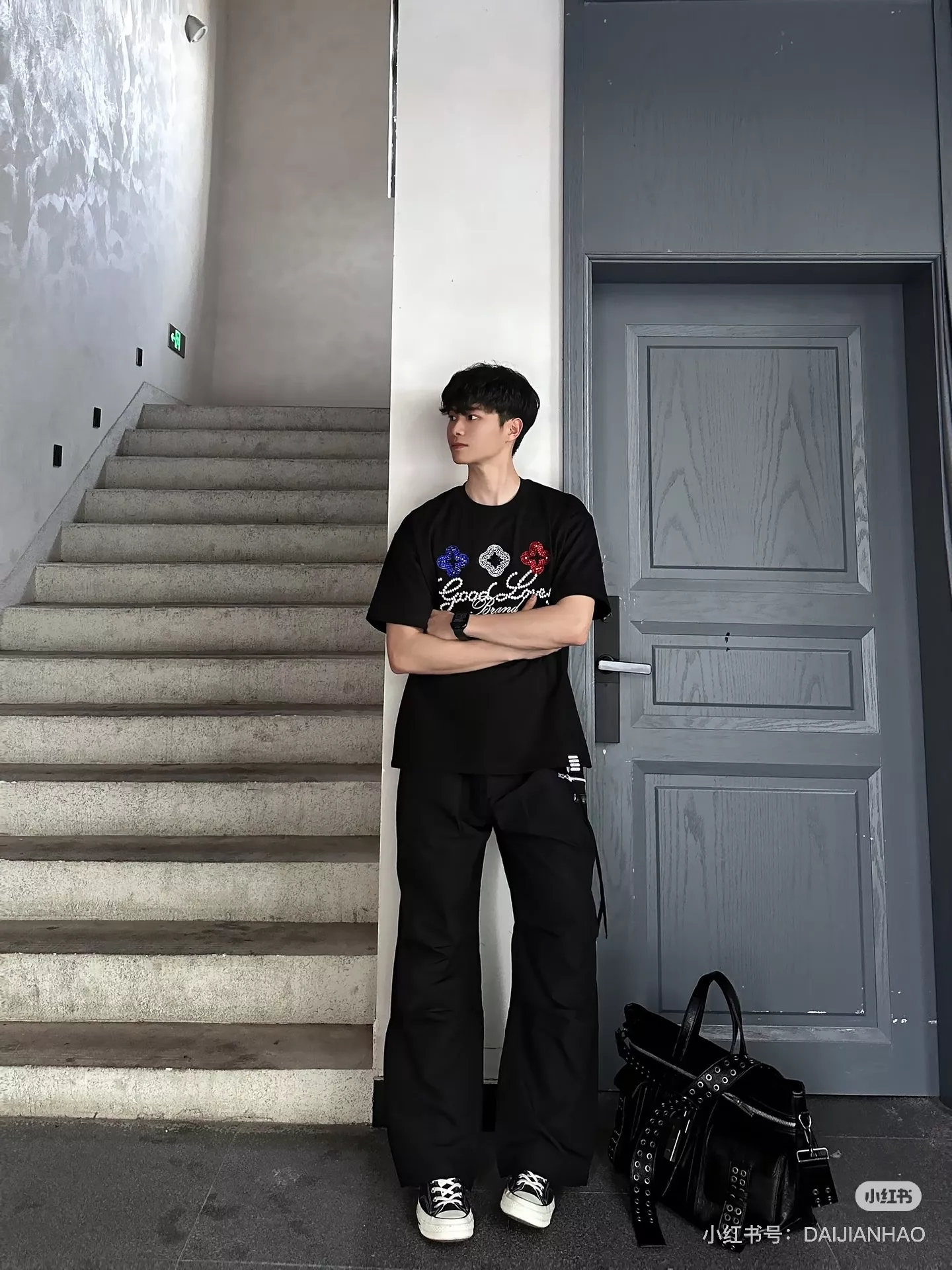 굿브랜드 로고 플라워 장식 반소매 상의 상세 이미지 18