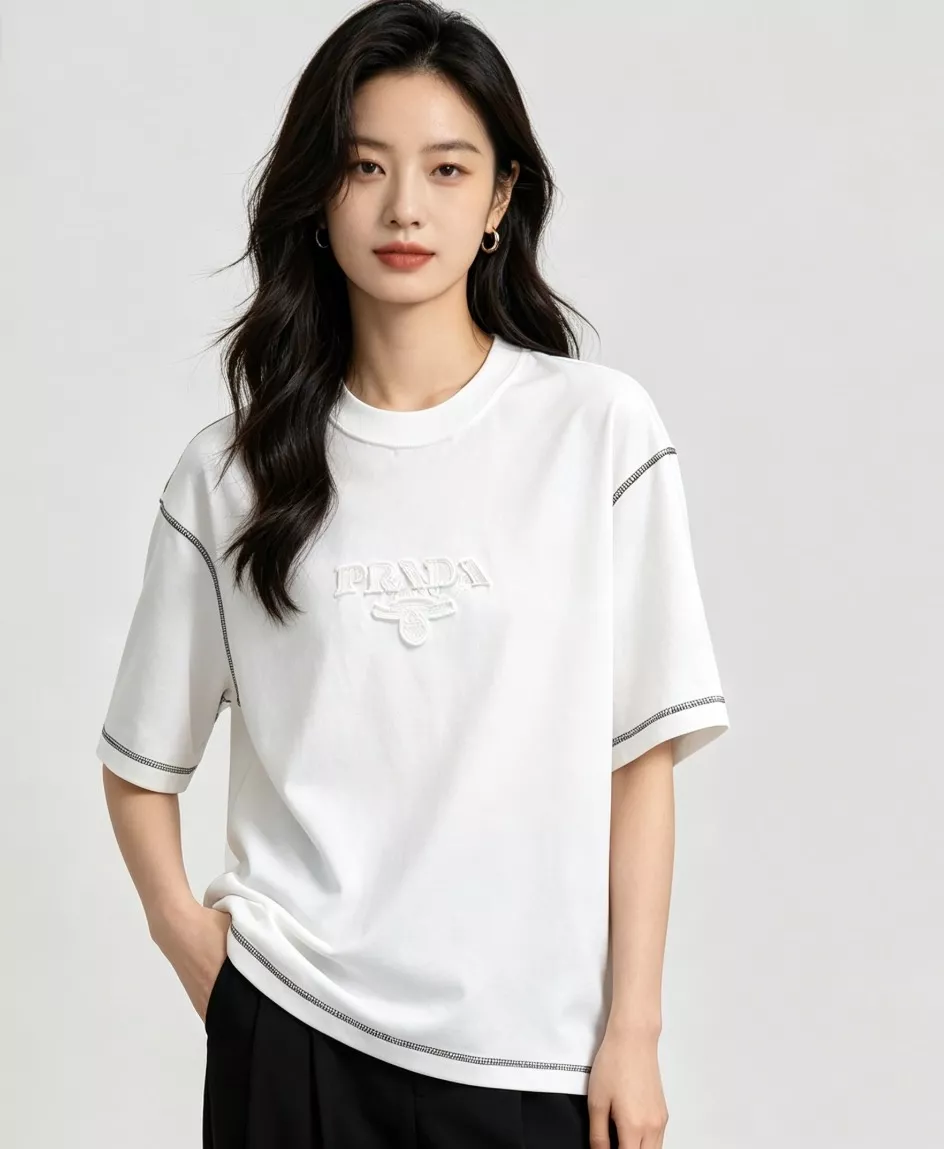 프라다 자수 로고 워싱 반팔 상의 상세 이미지 12