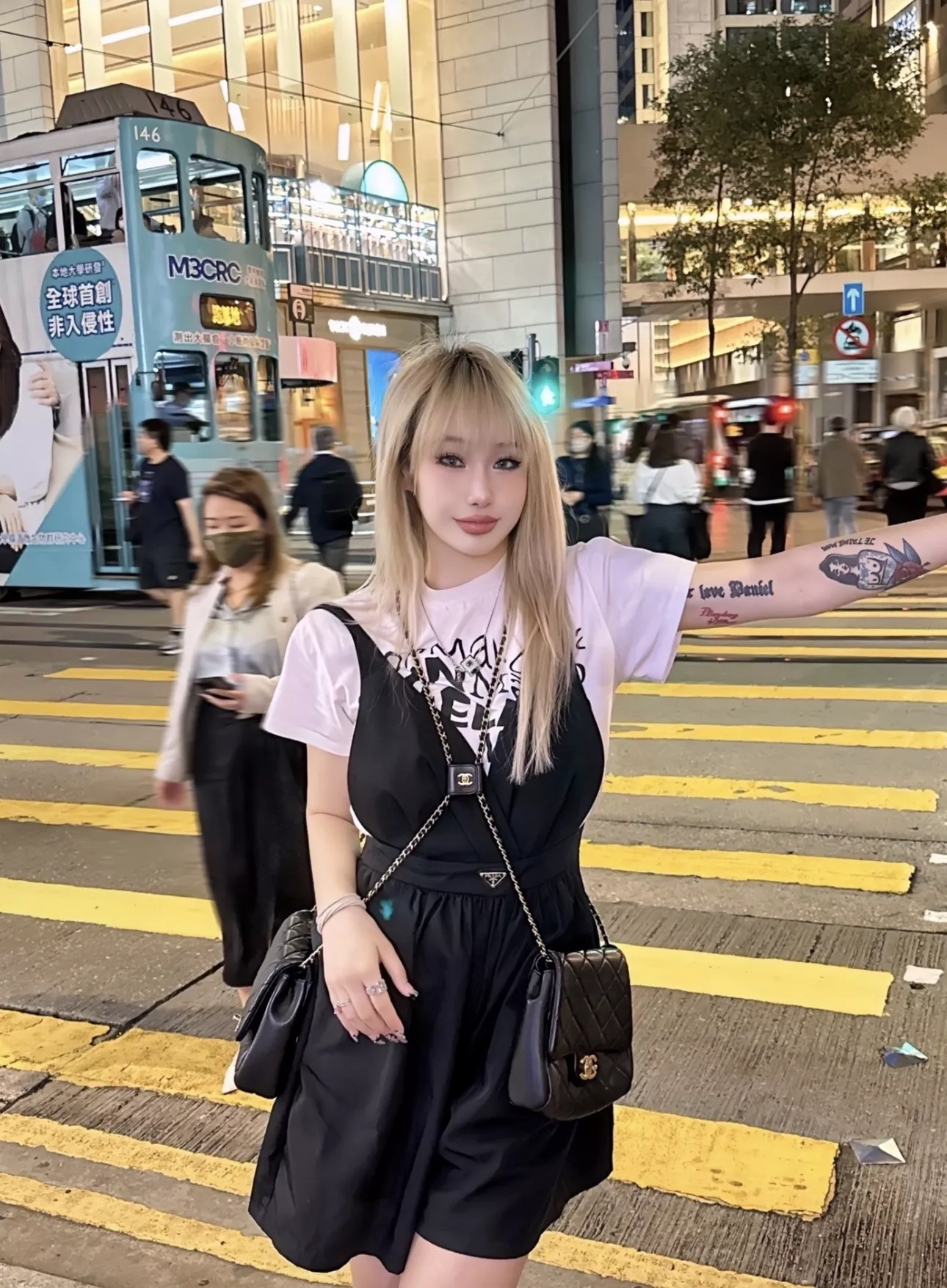 메종마르지엘라 트위스트 로고 프린트 라운드 반팔 상세 이미지 17
