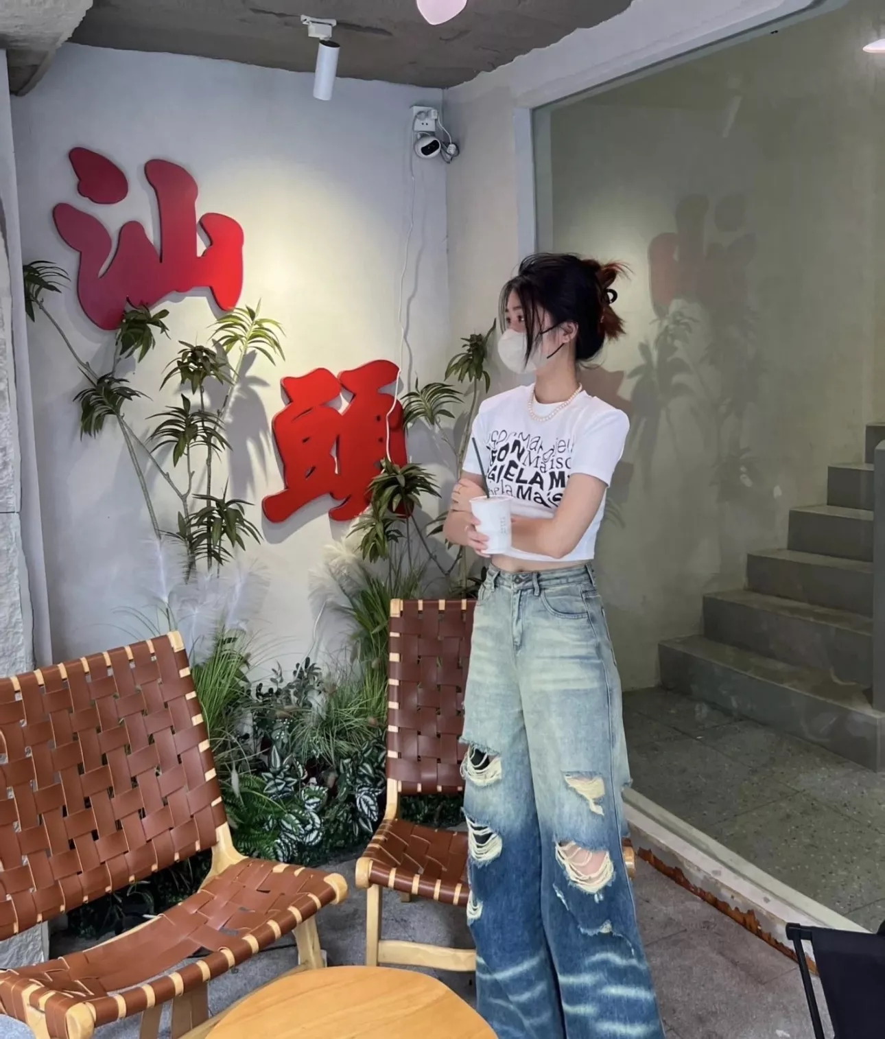 메종마르지엘라 트위스트 로고 프린트 라운드 반팔 상세 이미지 14