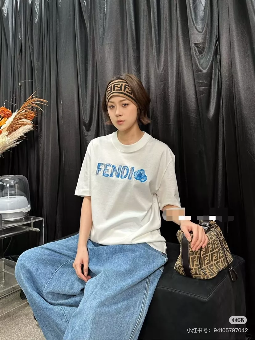 펜디 블루 레터 자수 반팔 탑 상세 이미지 19