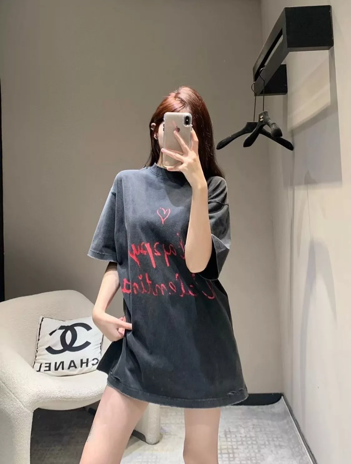 발렌시아가 하트 레터링 디스트로이드 워싱 반팔 탑 상세 이미지 19