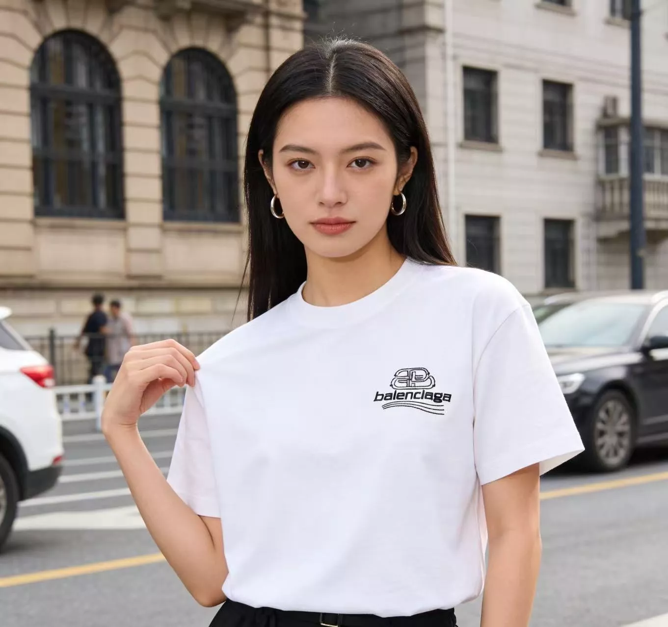 발렌시아가 락 버클 레터링 자수 반팔 상세 이미지 18