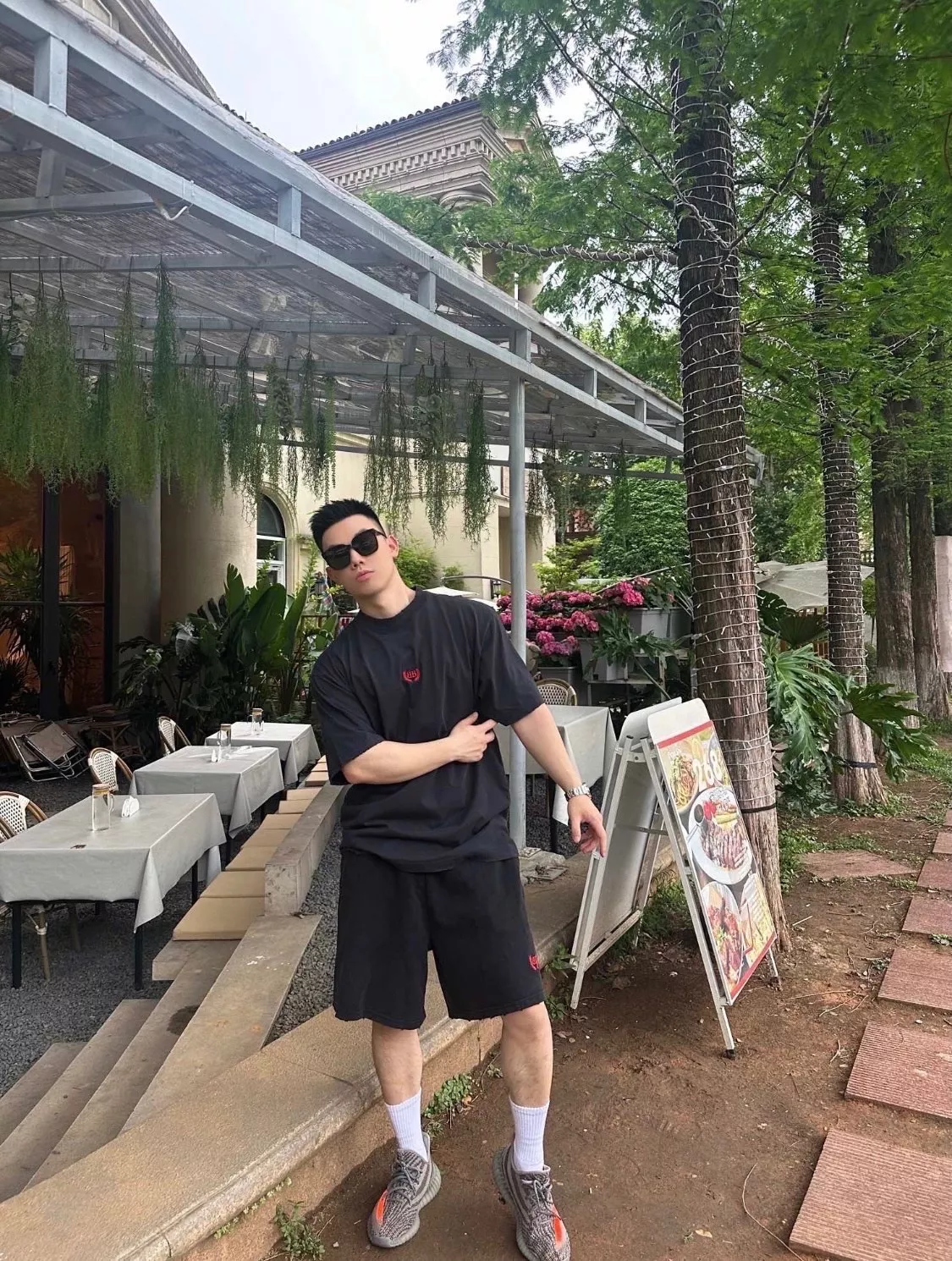 body_01baee20c66a1ae5.webp