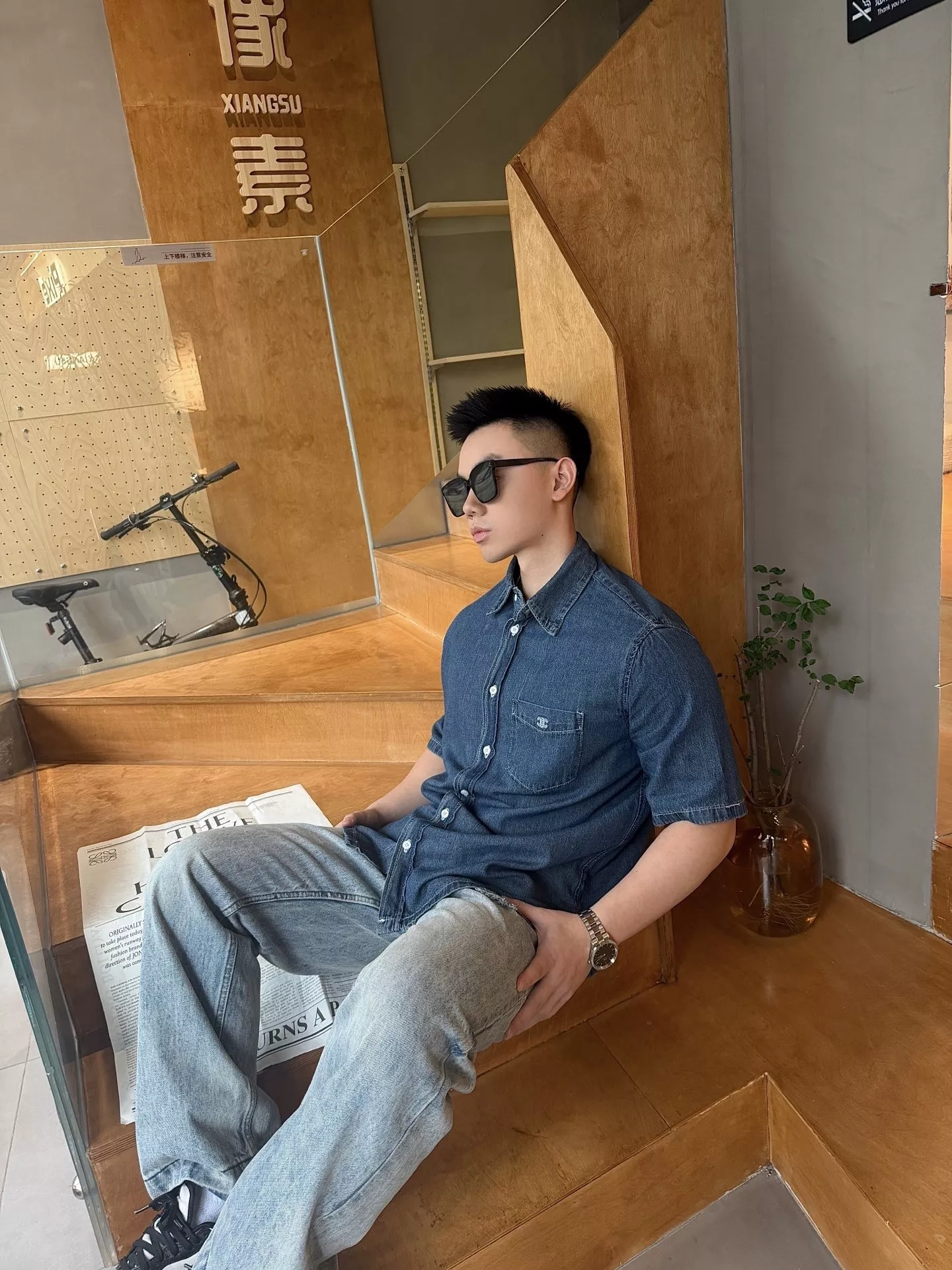 셀린느 트리옹프 자수 데님 반팔 셔츠 상세 이미지 14