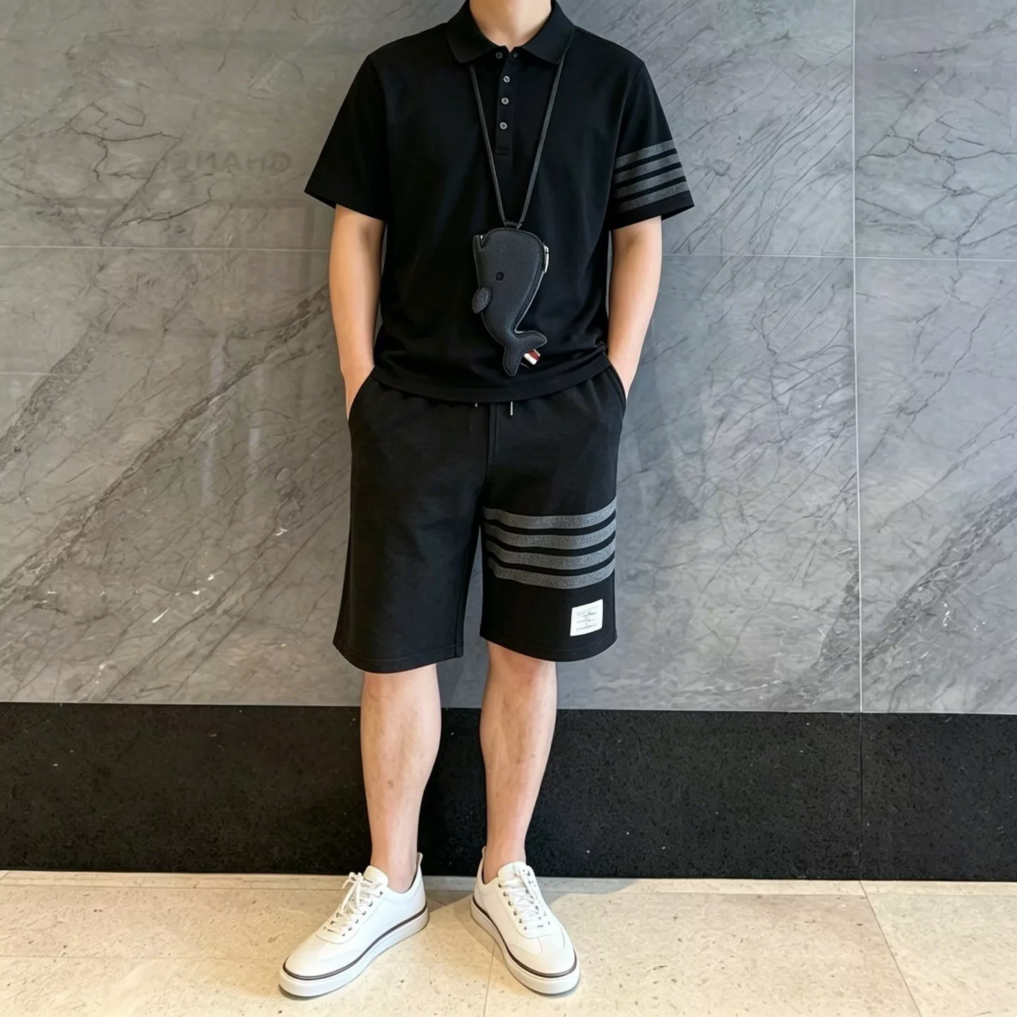 톰브라운 사선 포인트 밴딩 쇼트 팬츠 상세 이미지 19