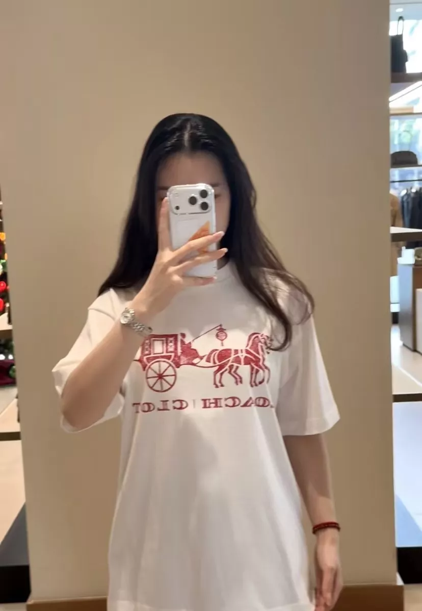 코치 마차 프린트 콜라보 반팔 티셔츠 상세 이미지 11