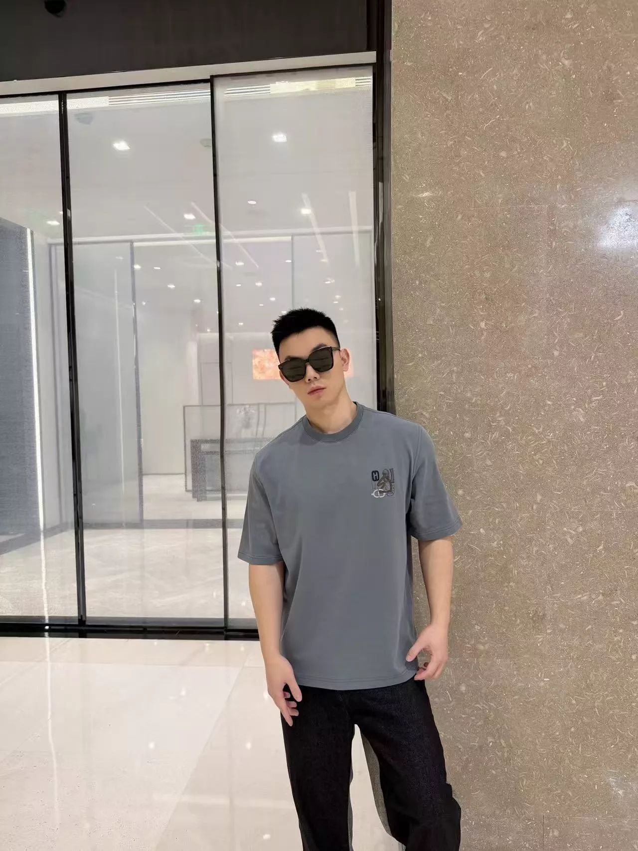 에르메스 가죽 패치 로고 자수 반소매 탑 상세 이미지 11