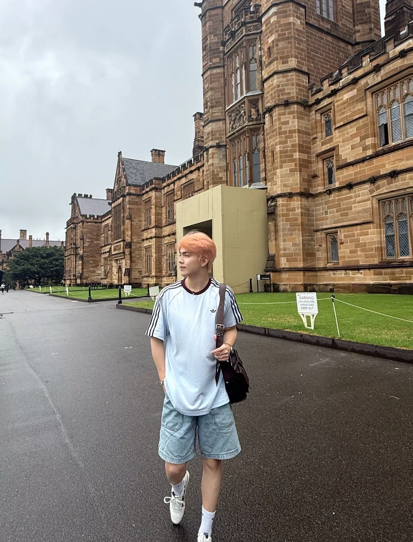 아디다스 삼선 자수 로고 반소매 티셔츠 상세 이미지 14