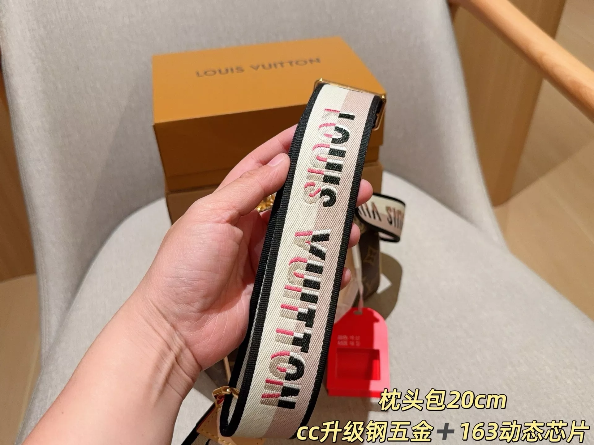 루이비통 스피디 20 필로우 스타일 백 상세 이미지 8