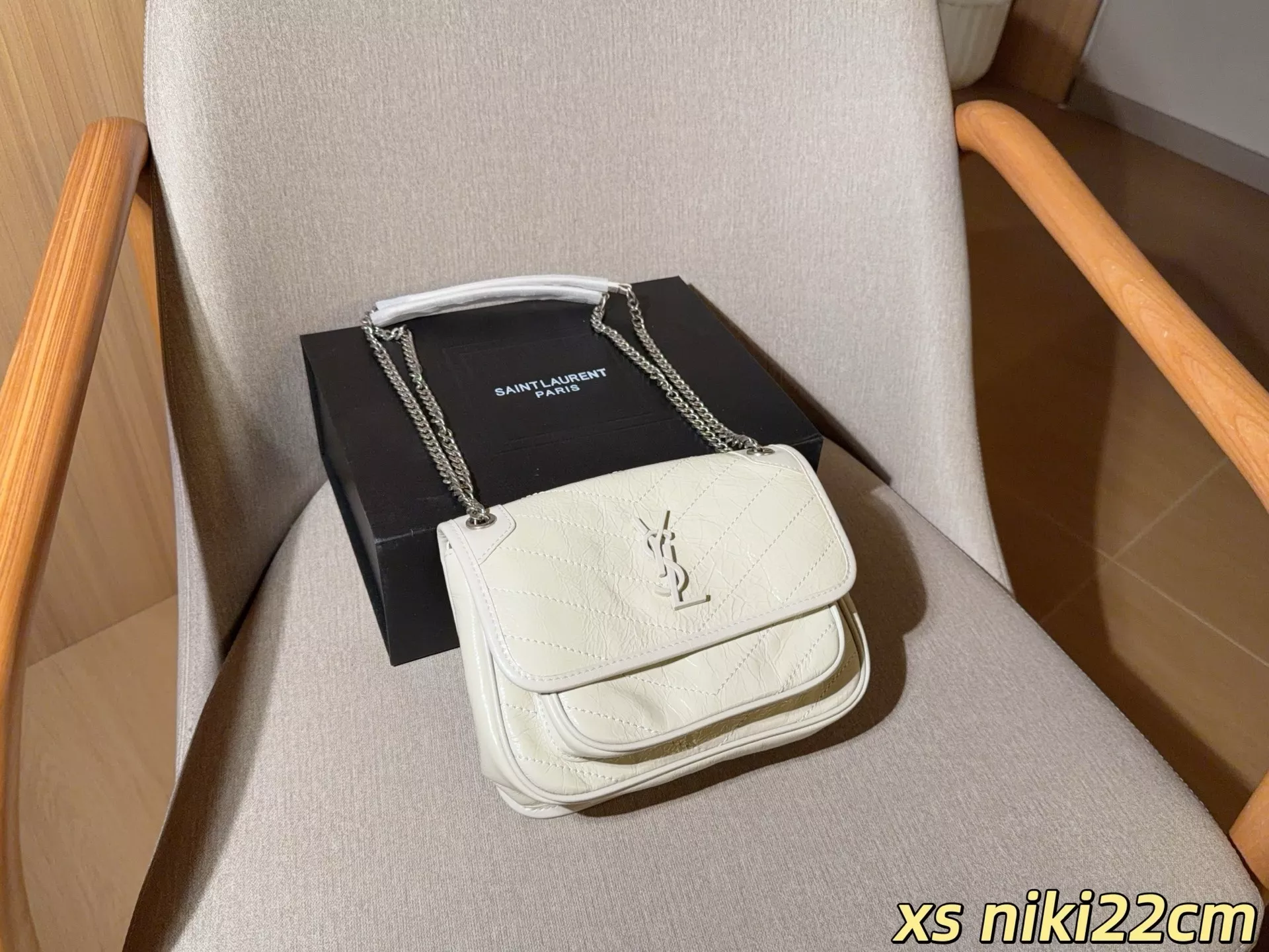 입생로랑 클래식 니키 체인백 상세 이미지 10
