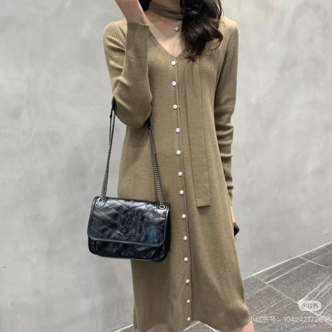 입생로랑 클래식 니키 체인백 상세 이미지 19