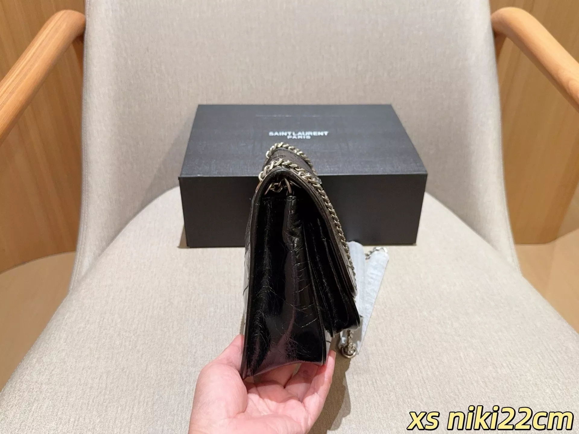 입생로랑 클래식 니키 체인백 상세 이미지 5