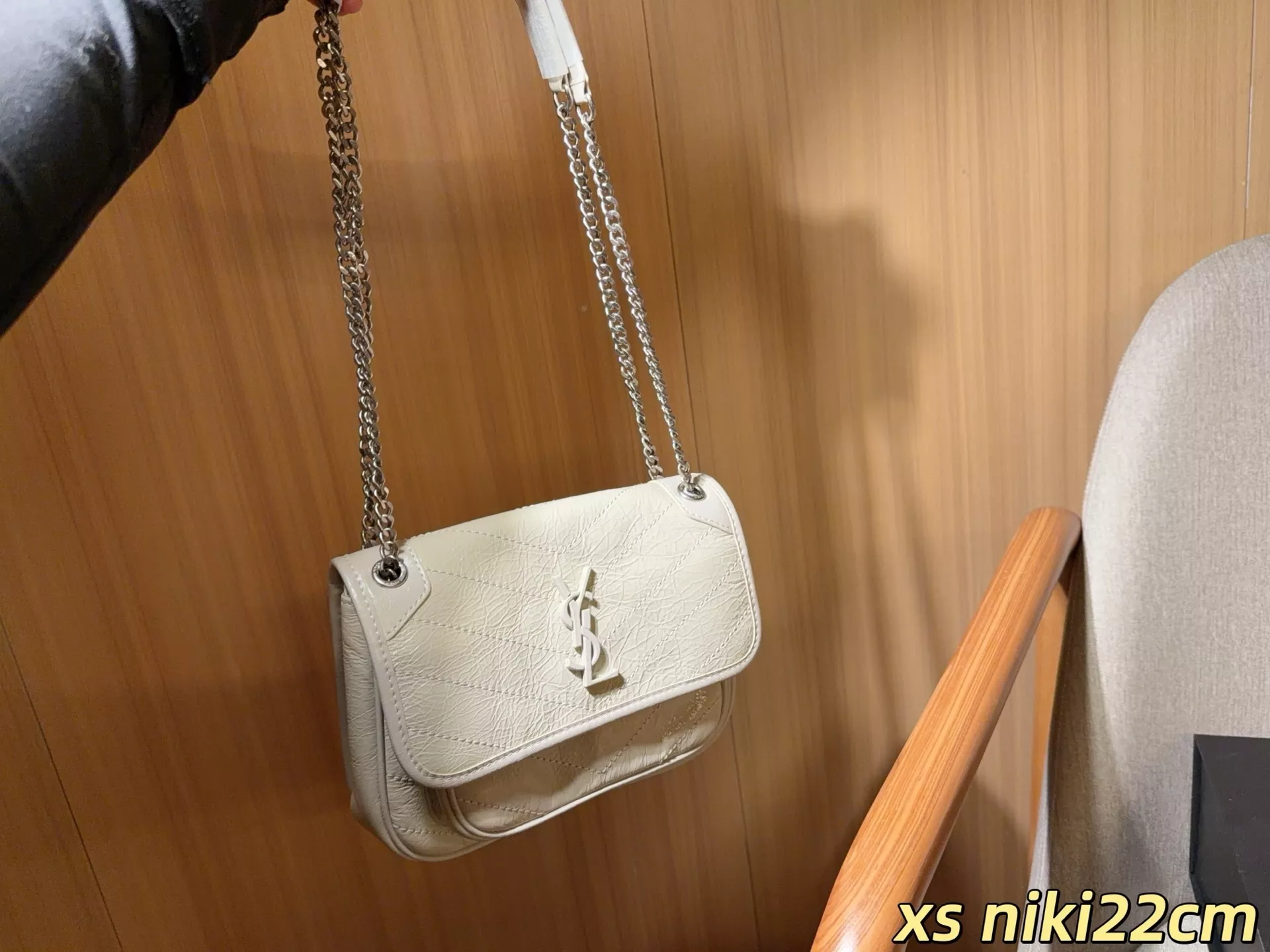 입생로랑 클래식 니키 체인백 상세 이미지 12