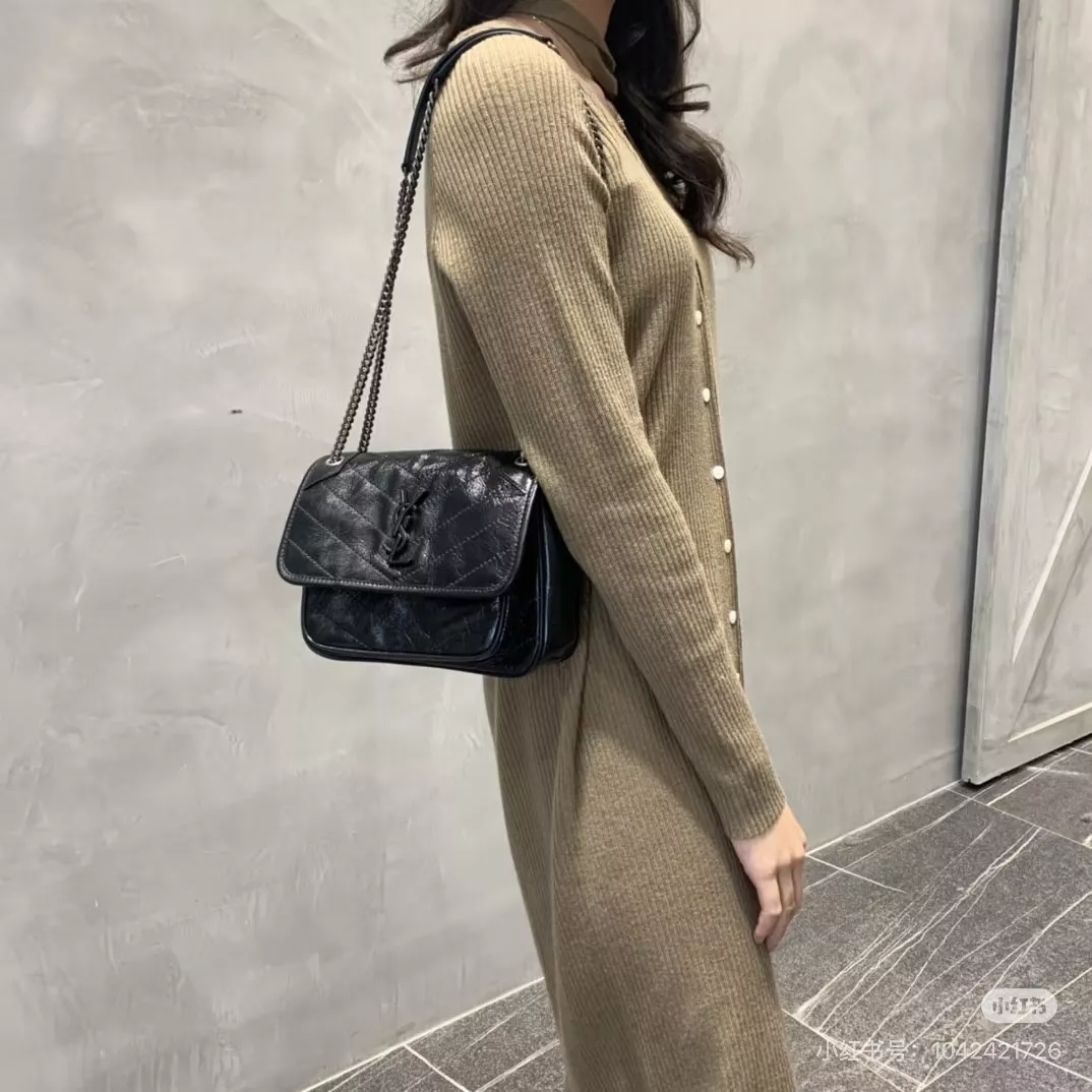 입생로랑 클래식 니키 체인백 상세 이미지 18