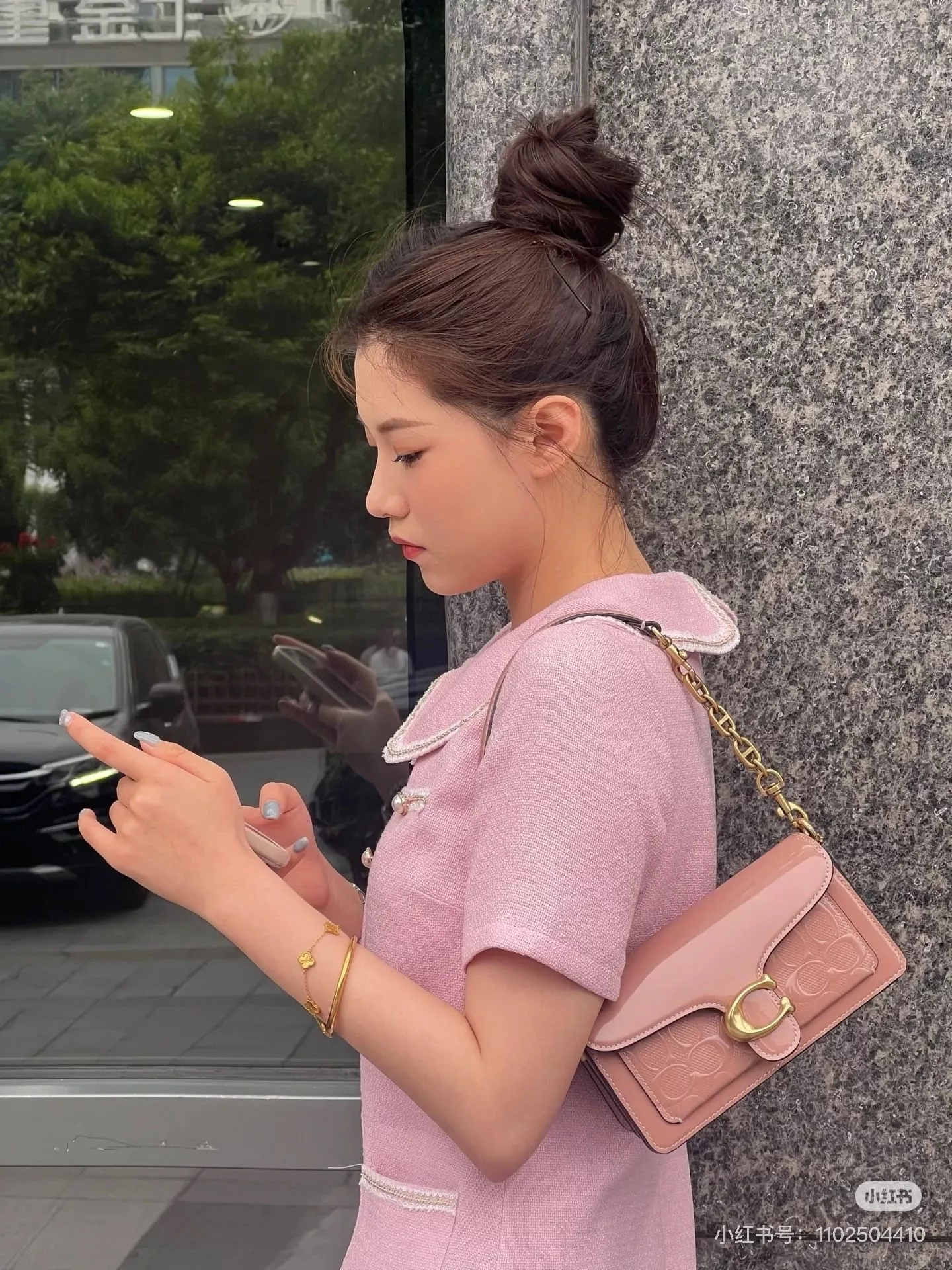 코치 체인 스트랩 포인트 백 상세 이미지 25