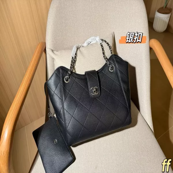 샤넬 퀼팅 쇼핑백 스타일 숄더백
