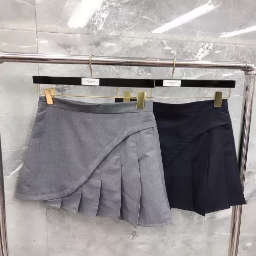 톰브라운 비대칭 플리츠 포인트 스커트
