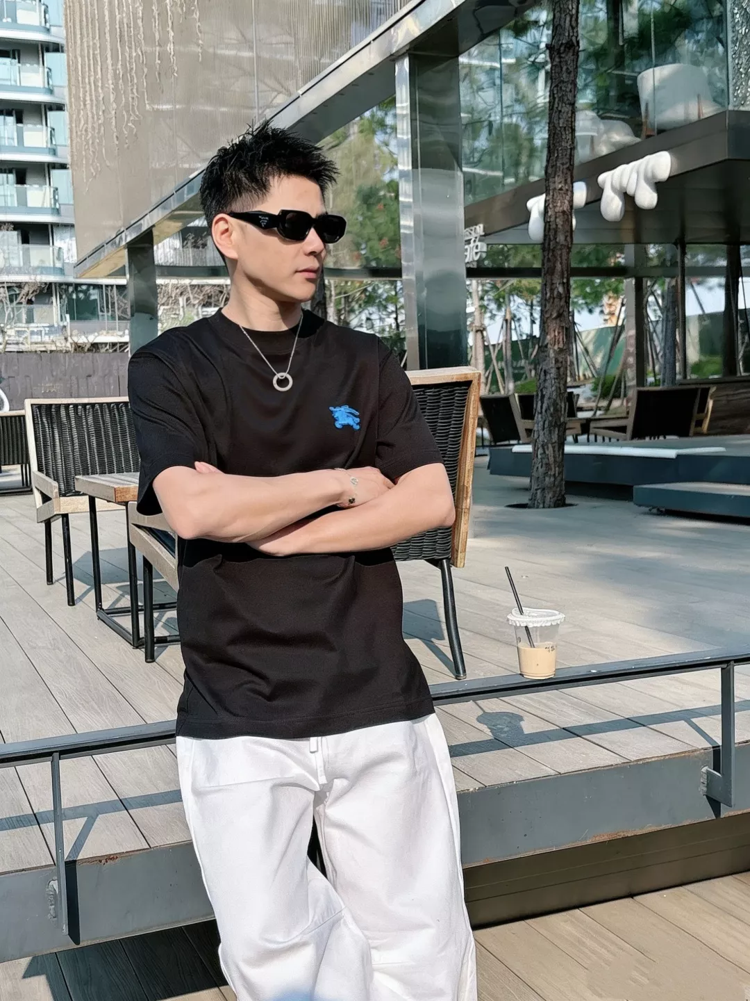 버버리 전면 자수 전마 로고 티셔츠 상세 이미지 10