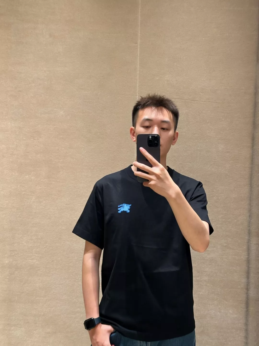 버버리 전면 자수 전마 로고 티셔츠 상세 이미지 12