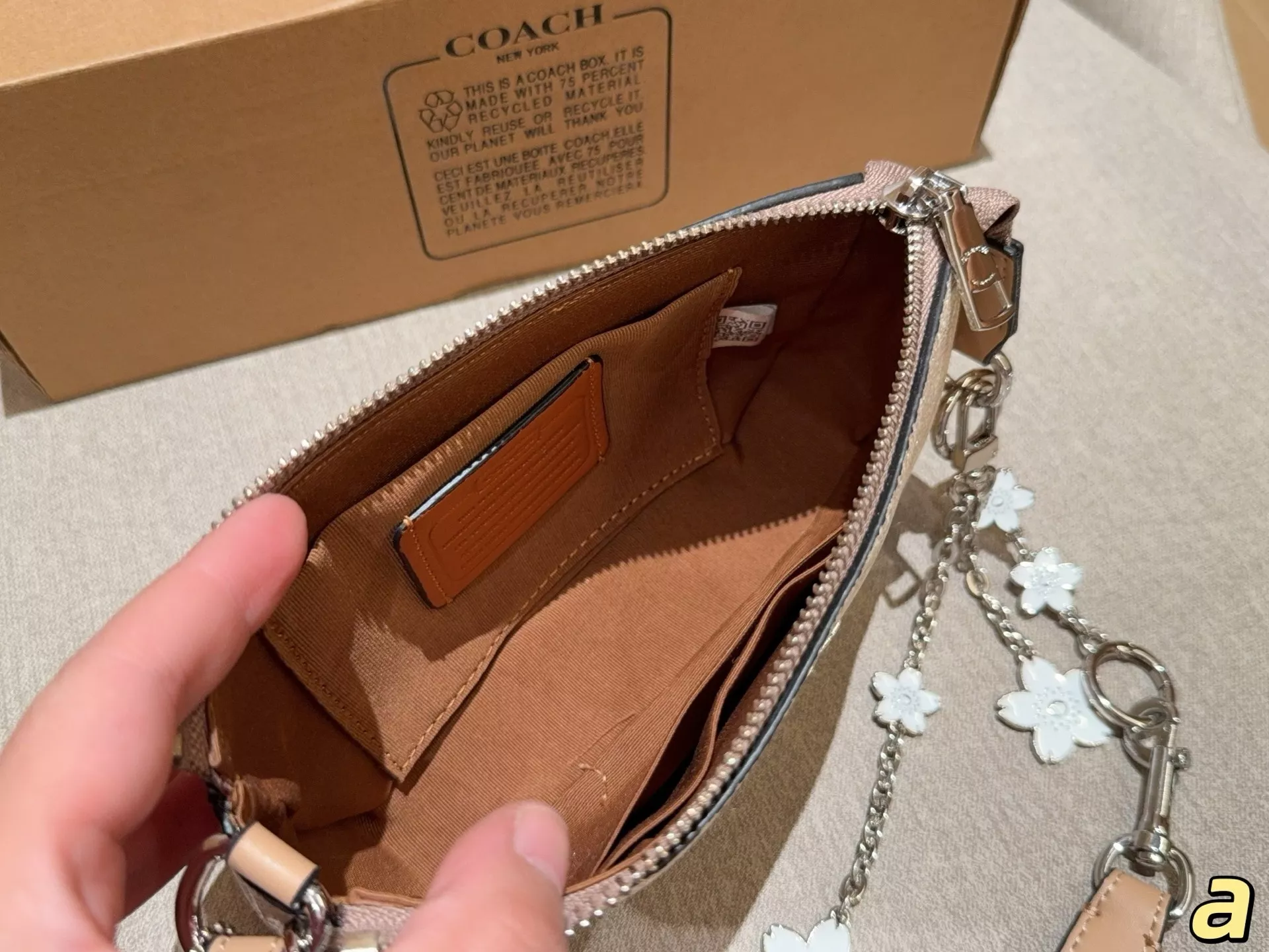코치 클래식 패턴 체인 숄더 스타일 백 상세 이미지 9