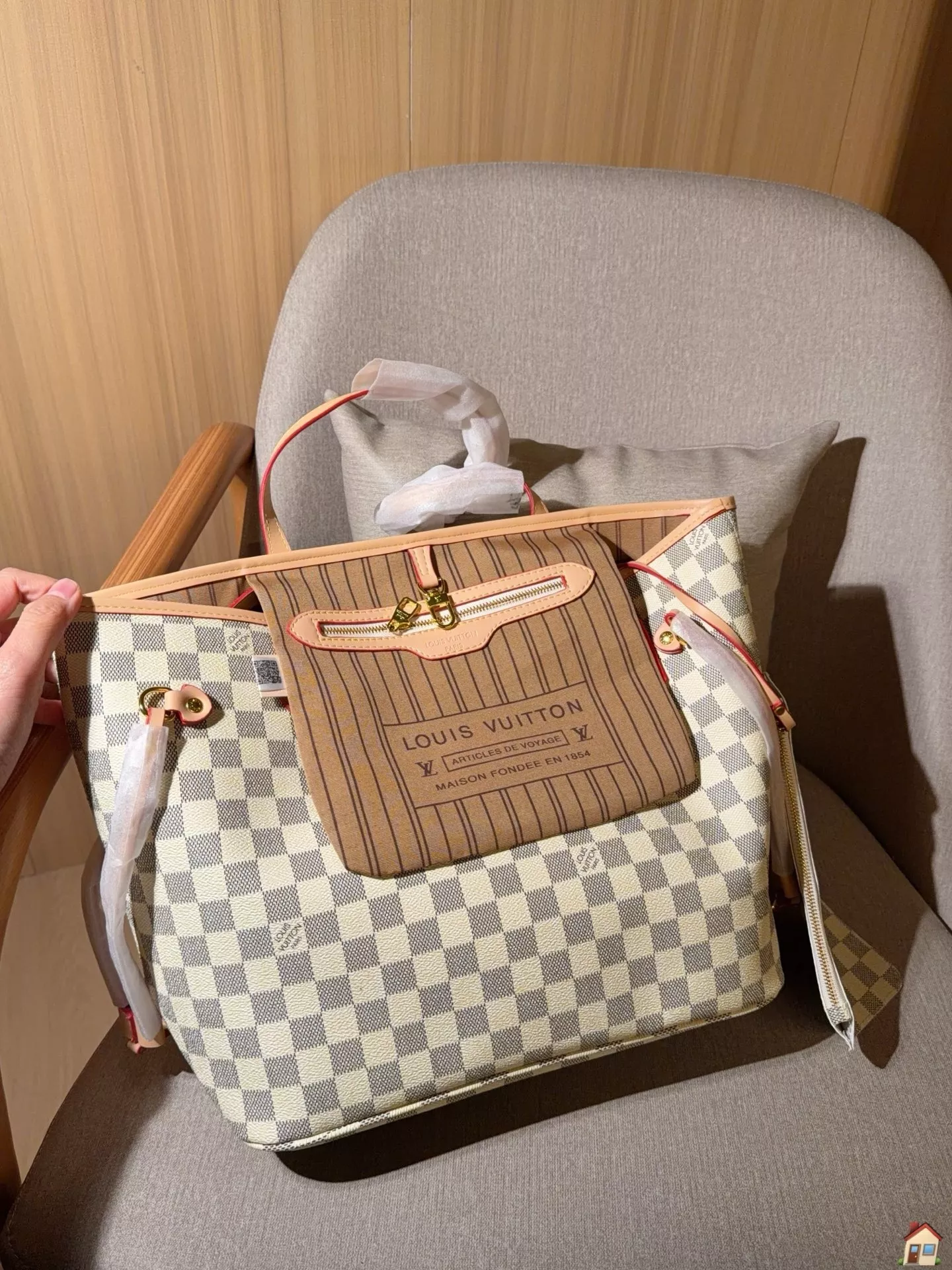 루이비통 다미에 체크 패턴 쇼핑백 상세 이미지 3