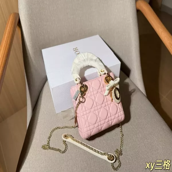디올 리본 장식 레이디 스타일 체인백