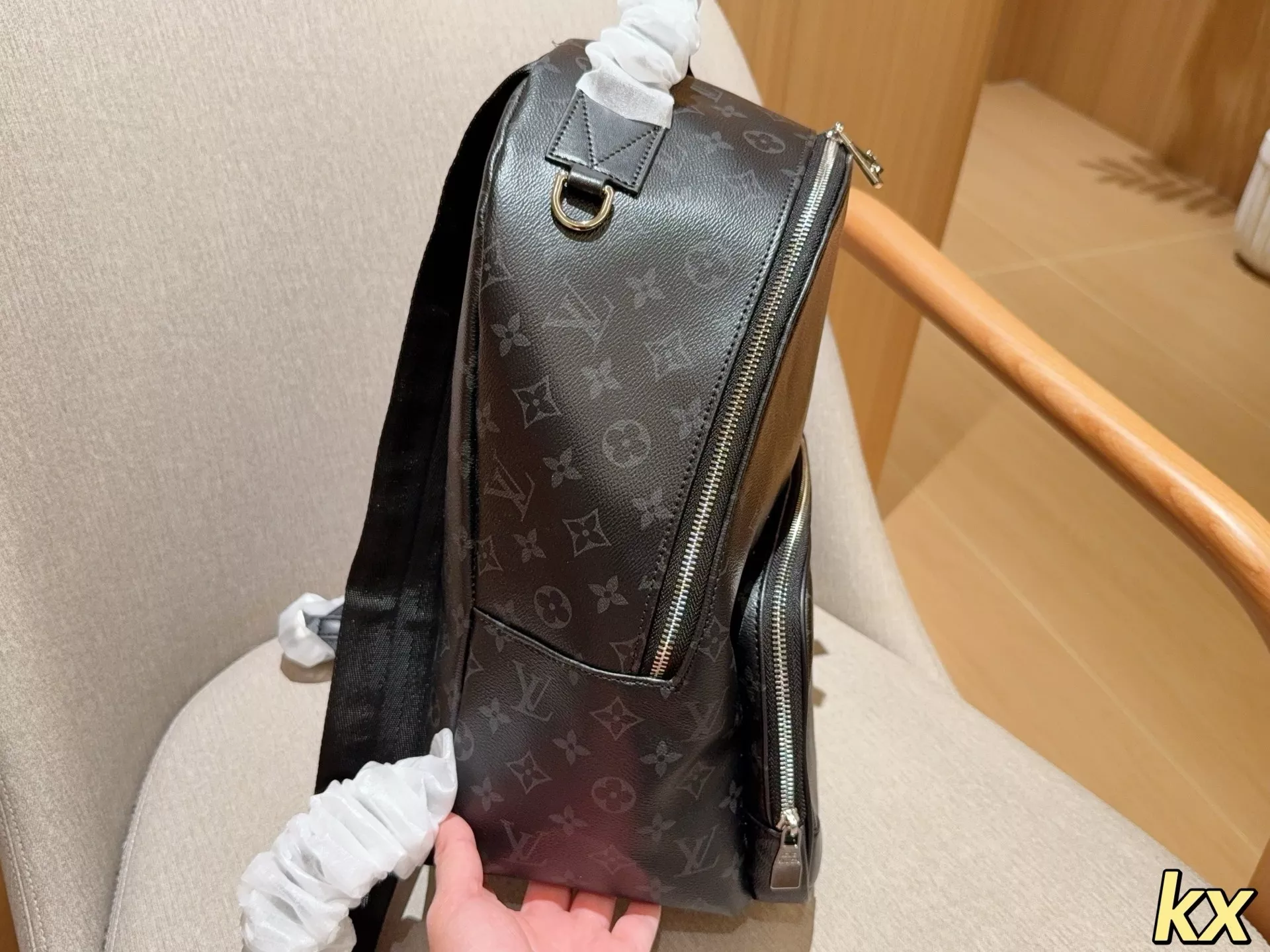루이비통 디스커버리 클래식 백팩 상세 이미지 5