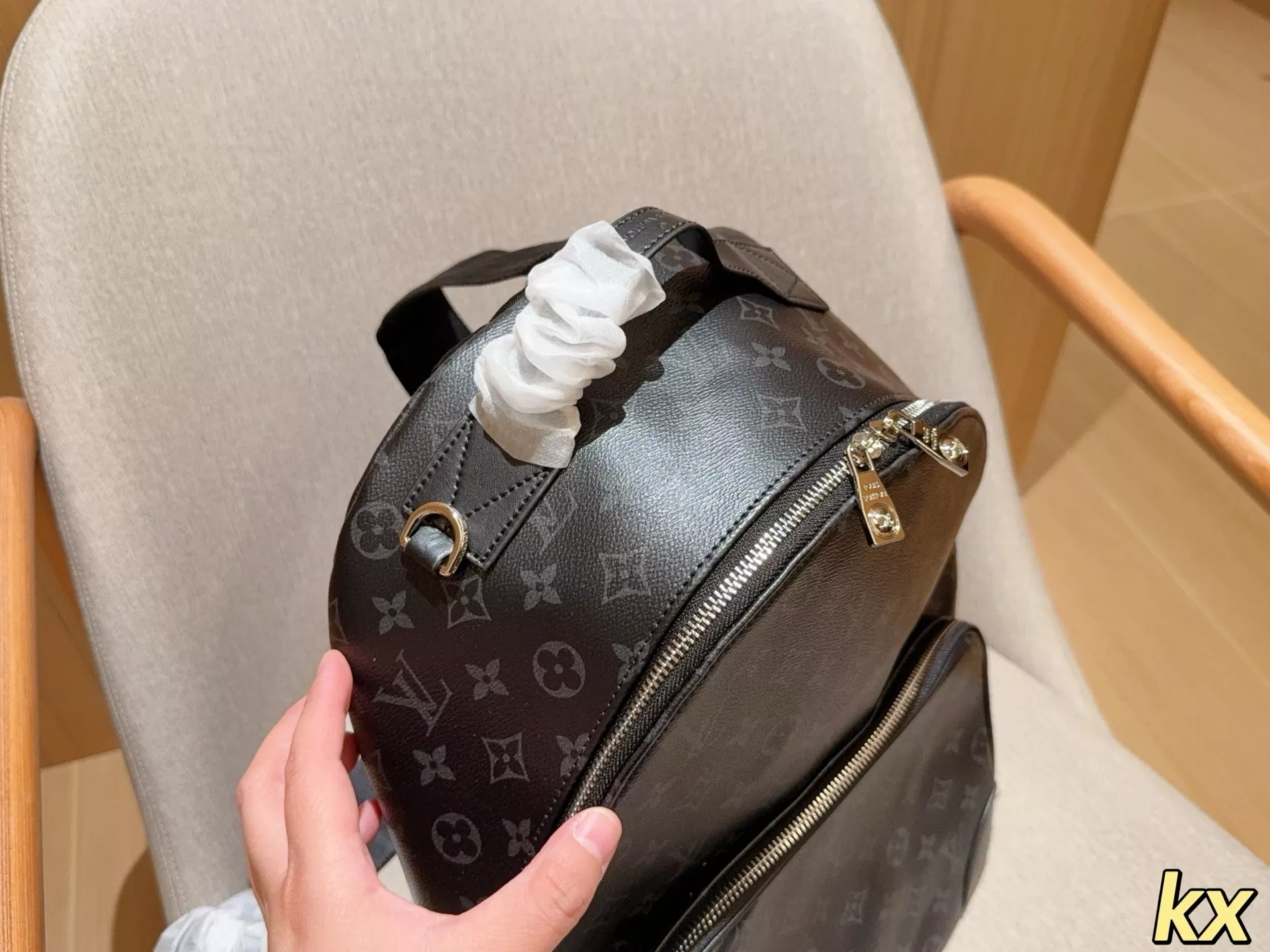 루이비통 디스커버리 클래식 백팩 상세 이미지 7