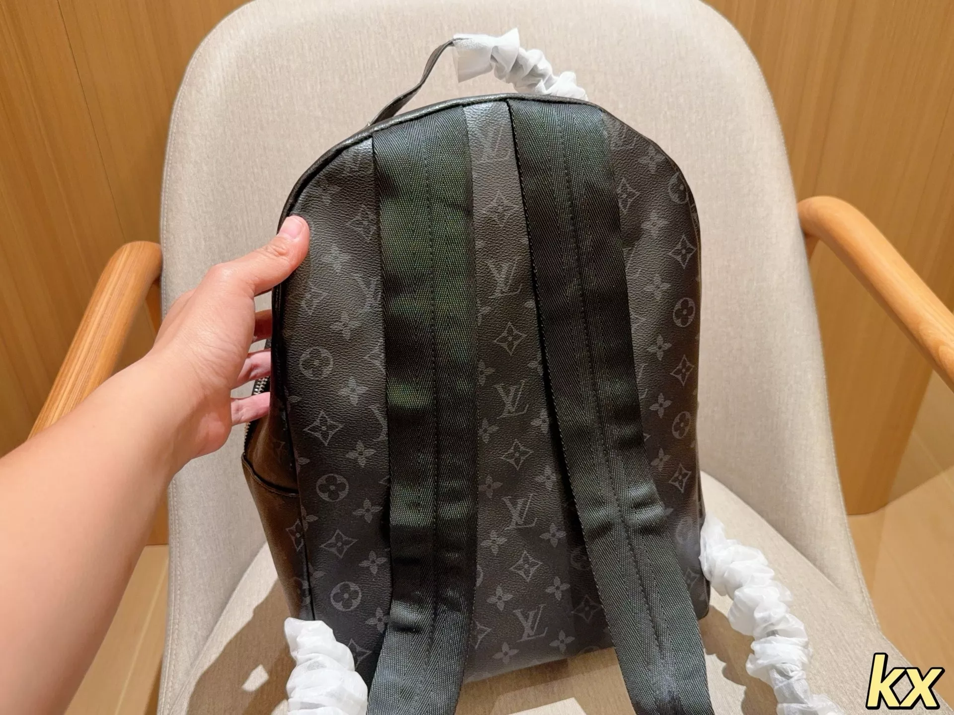 루이비통 디스커버리 클래식 백팩 상세 이미지 4