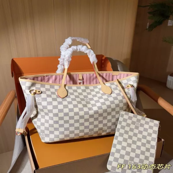 루이비통 체크 패턴 대용량 쇼핑백