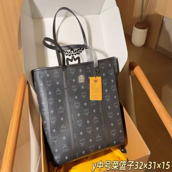 엠씨엠 쇼핑 토트백