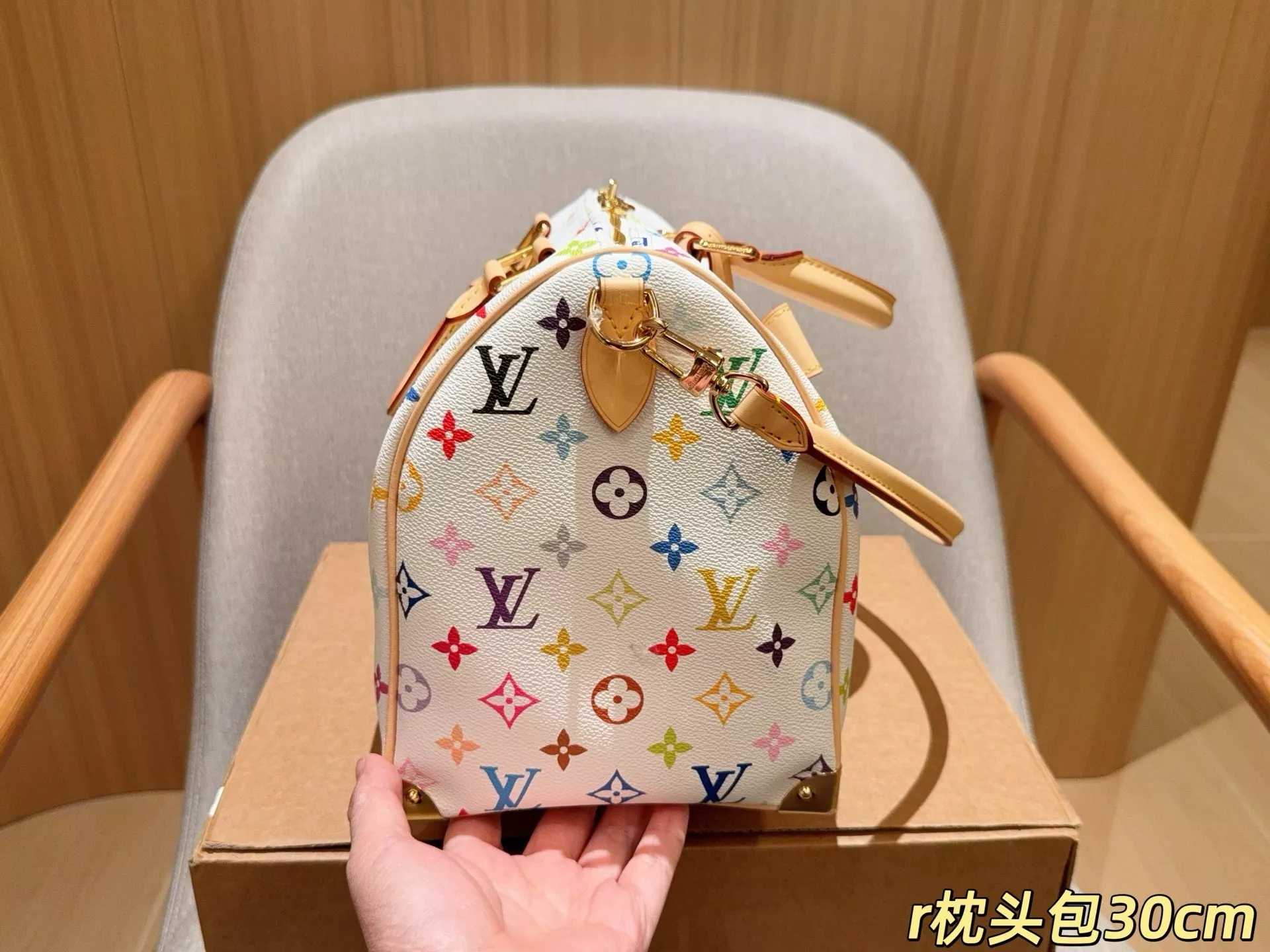 루이비통 화이트 멀티컬러 토트형 백 상세 이미지 5