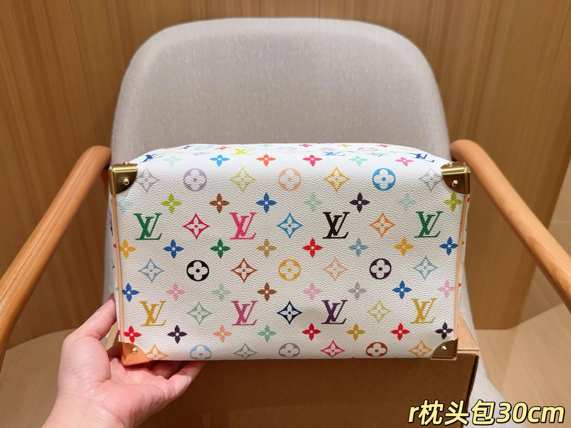 루이비통 화이트 멀티컬러 토트형 백 상세 이미지 6
